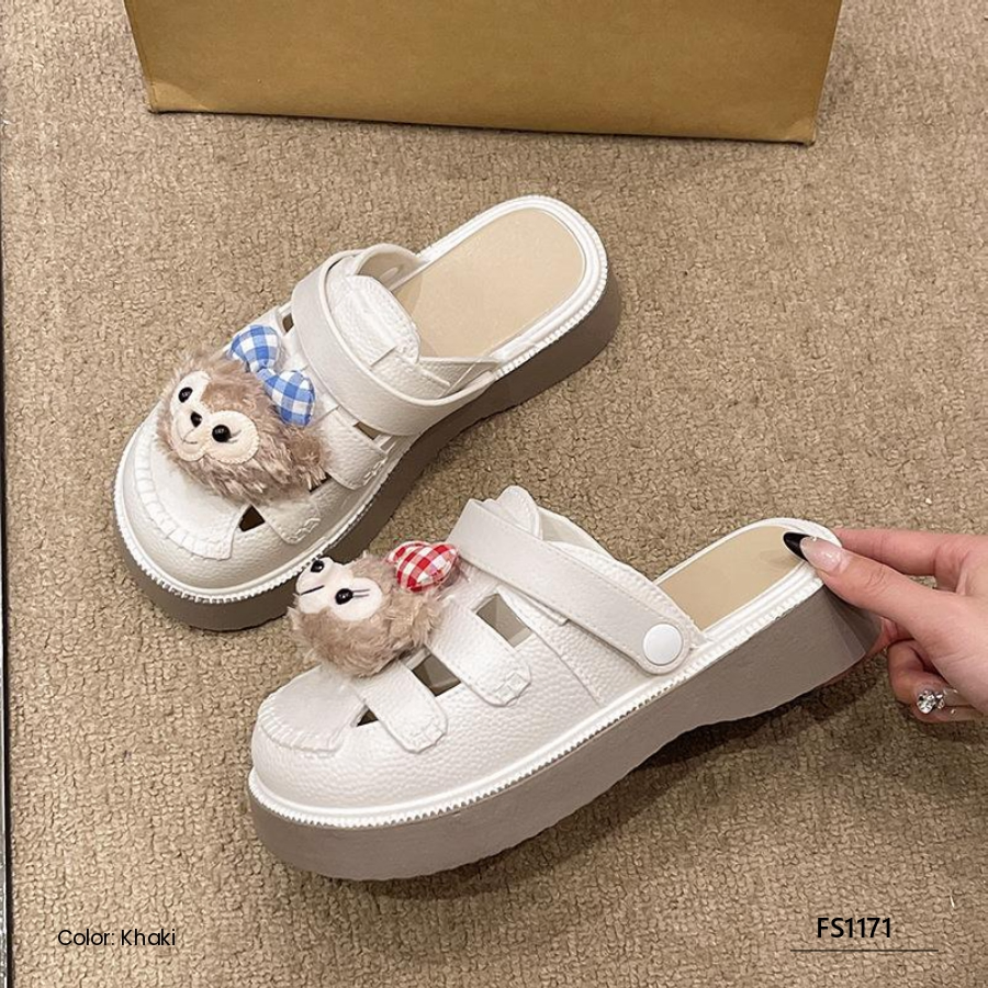 Gentle Touch Women’s Slippers